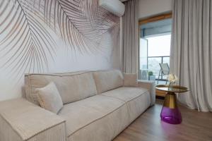 Prestige Elegant Apartments in Gdańsk with Sauna, Gym and Parking by Noclegi Renters