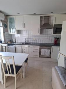 Mogan Playa 19 by El Sirocco