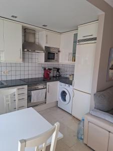 Mogan Playa 19 by El Sirocco