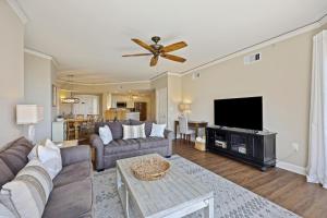 3302 Windsor Court South