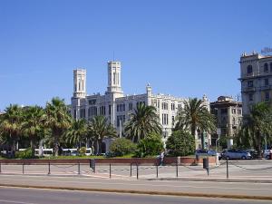 Cagliari Central Rooms With Port View img18