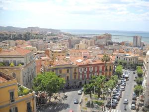 Cagliari Central Rooms Port view SantEfisio