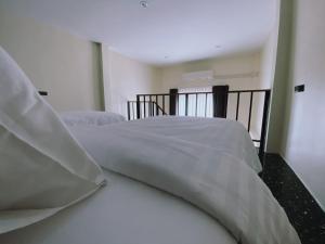 Maze Pool Villa Resort