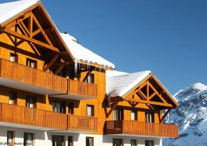 Les Gentianes by Actisource