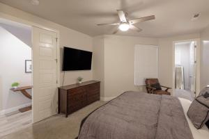 18 Holes and A Hot Tub