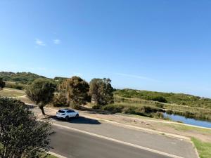 Whites Retreat (The Esplanade)