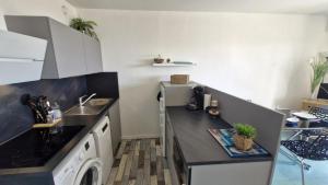 Appartements Saint Georges de Didonne - PLEINE VUE MER pour ce STUDIO CABINE face a la plage : photos des chambres