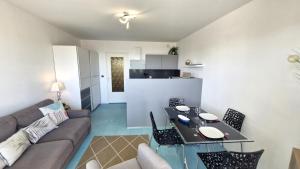 Appartements Saint Georges de Didonne - PLEINE VUE MER pour ce STUDIO CABINE face a la plage : photos des chambres