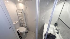 Appartements Saint Georges de Didonne - PLEINE VUE MER pour ce STUDIO CABINE face a la plage : photos des chambres