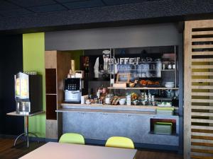 Hotels Hotel ibis Budget Laval : photos des chambres