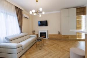ApartButterfly