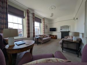 Eastgate Lodge Apartments