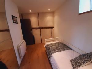 Appartements Appartement grand confort au coeur de Millau : photos des chambres