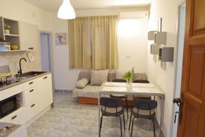 Aparments Orange & Blue