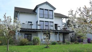 Ferienwohnung Rheingeschaut