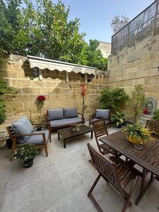 Dahlia apartment - Paola Modern Townhouse