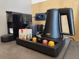 UYO studio and rooms