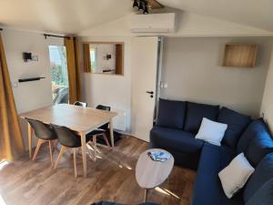 Campings Kokua Vacances presente MOBIL HOME residentiel toutes options camping 4 etoiles CANET : photos des chambres