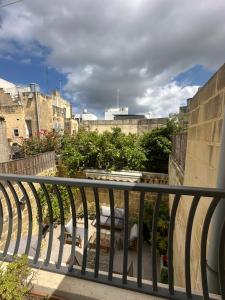 Iris -Paola Modern Townhouse