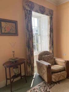 Kilmartin House - Georgian House on Private Estate and Farm