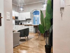 At Belvedere I 5 Minutes to Metro I Top Long Stay Apartment