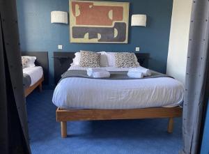 Hotels Hotel des Pins : photos des chambres