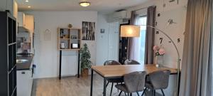 Chalet Hart van Zeeland met overdekt terras & natuur VP086