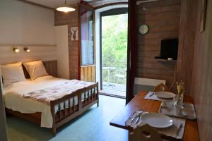 Maisons de vacances Villa Les Tilleuls : photos des chambres