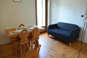 Maisons de vacances Villa Les Tilleuls : Appartement 2 Chambres