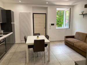 Casa Moderna a Pochi Minuti Dal Centro Di Roma - Parcheggio Interno Gratuito