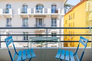 LANGLE DOUX avec balcon idéal pour couples ou en solo