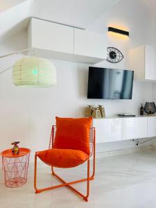 Parque Santiago II Fabulous 1 bedroom duplex