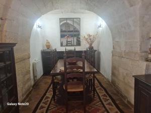 Villas Maison de charme Villeneuve les Avignon : photos des chambres