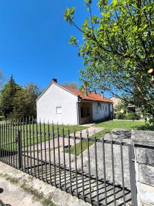 Stone House Apartment