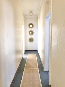 Rhondas Oranjemund Accommodation