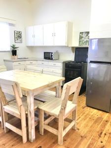 Rhondas Oranjemund Accommodation