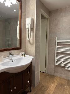 Hotels Hotel Belle Epoque : Chambre Familiale - 4/5 Personnes