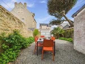 Maisons de vacances Le port et les plages a pied pour 6 personnes : photos des chambres