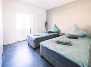 Vintage Apartment Schwetzingen - 2 Zimmer - Küche, Bad & Balkon