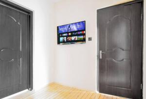 2bdr Suit Near Mall Sofia With Metro Access - Acs