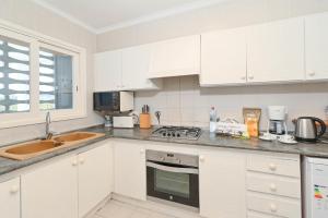 Jardines de Karine by Aguilarent