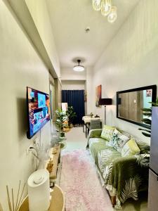 Mitch Ace Staycation