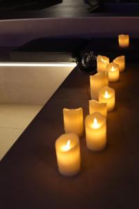B&B / Chambres d'hotes Suite Jacuzzi privatif Li Li et Rose : photos des chambres