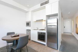 KozyGuru | Chatswood | Convenient 1 Bed Studio Apt