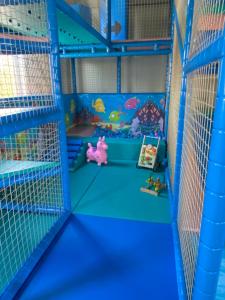 Domki Nad Rozlewiskiem Basen, Małpi Gaj w Świetlicy - Wszystko dla Dzieci