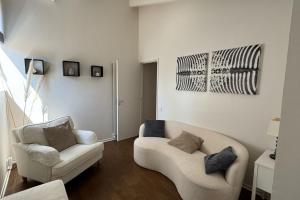 Villas 06V - Beautiful villa with spa pool and tennis : photos des chambres