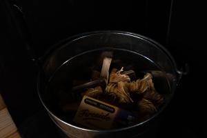 Reconnect at Off-Grid Hilltop Cabin with Mountain Views