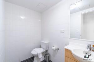 KozyGuru | Redfern | Cozy Apt near Train Station