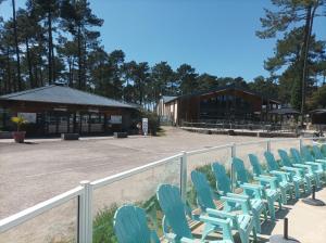 MH510 2CH dont chambre parental et 2sdb dans camping 4 étoiles