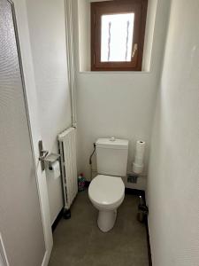 Appartements Maison tres proche des 24 Heures - 9 Personnes : photos des chambres